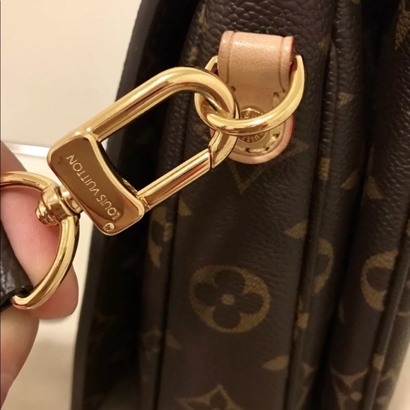 Louis Vuitton Pochette Metis - Picture 3 of 8